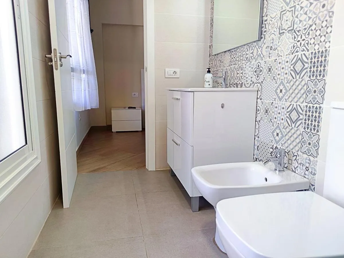 Playa De Las Americas 600Mt From The Beach Internet Free Apartment